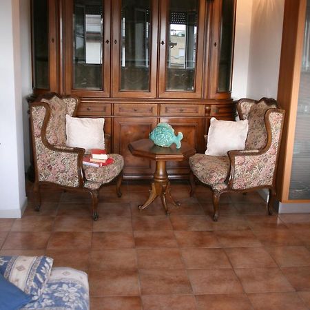 Residenza Manuela Appartement Riccione Buitenkant foto