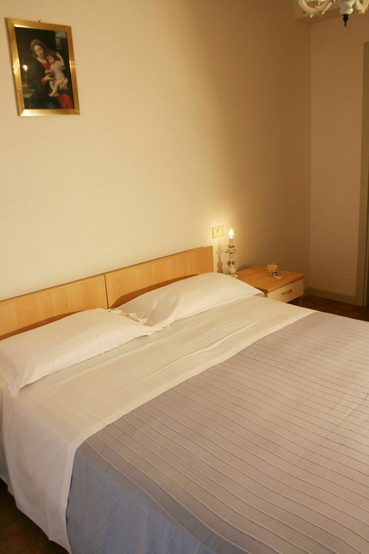 Residenza Manuela Appartement Riccione Buitenkant foto